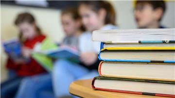Daten einer Krankenkasse zeigen, dass die Zahl der Kinder mit sprachlichen oder motorischen Defiziten in Niedersachsen wächst. 