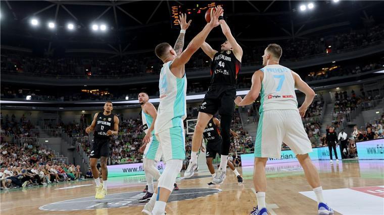 Härtetest mit Fragezeichen: Basketballer suchen Rhythmus David Krämer plagt sich mit Adduktorenproblemen herum.