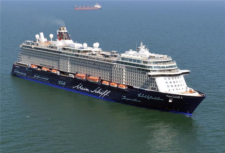 Kreuzfahrtschiff „Mein Schiff 4“ wechselt heute Passagiere in Bremerhaven De „Mein Schiff 4“ liegt am Donnerstag an der Columbuskaje.