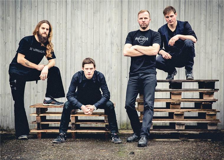 Die Rodenkircher Winnewupps werden Fernsehstars De Winnewupps, das sind (von links) Matthias Becker, Tammo Gollenstede, Patrick Frerichs und Thorben Scholz, sind nächste Woche Montag um 18 Uhr auf RTL Nord im Fernsehen zu sehen.