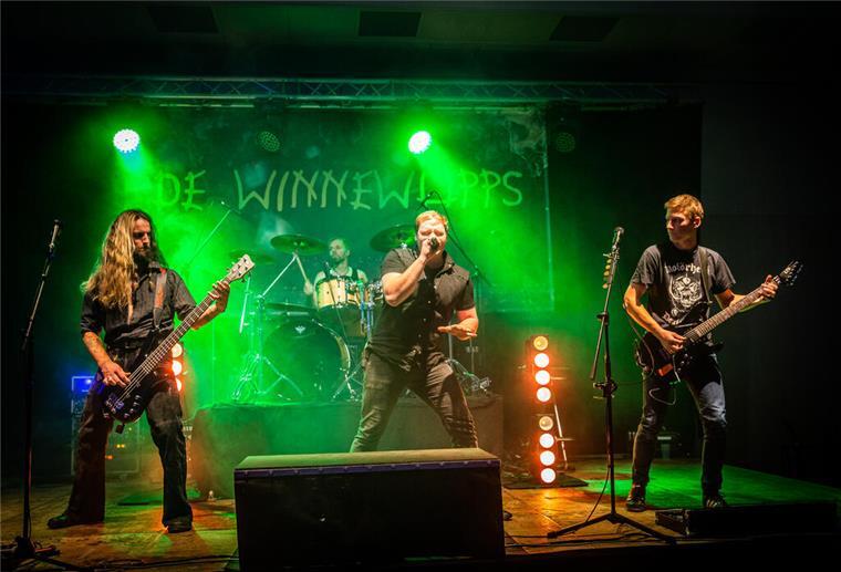 Plattdeutsch-Metal aus der Wesermarsch De Winnewupps
