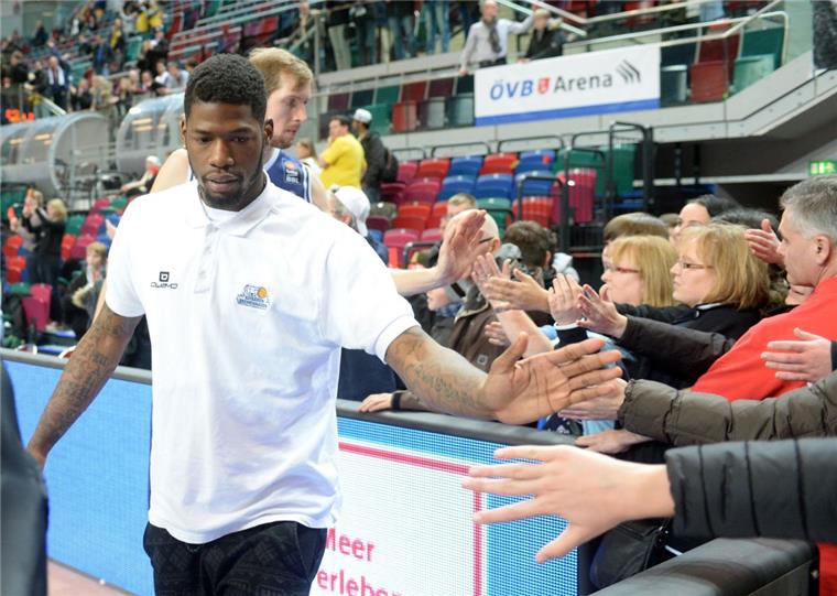 DeAndre Liggins bei seiner Vorstellung in Bremerhaven.