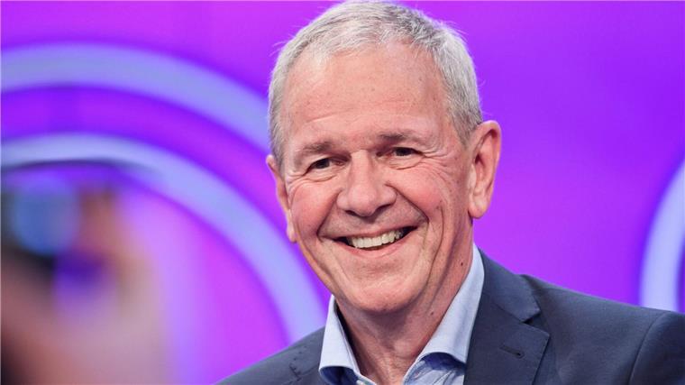 Leiser Star, großer Musikfan: Fritz Egner wird 75 Dem Radio blieb Egner auch während seiner Fernseh-Jahre treu. (Archivbild)