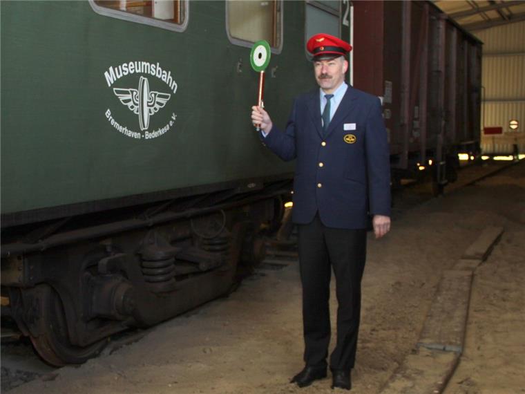 Bad Bederkesa: Museumsbahn-Verein steht ohne Vorsitzenden da Dem Verein will er erhalten bleiben, jedoch nicht als Vorsitzender. Rolf Thiem gibt heute sein führendes Ehrenamt bei der Museumsbahn Bremerhaven-Bederkesa ab.