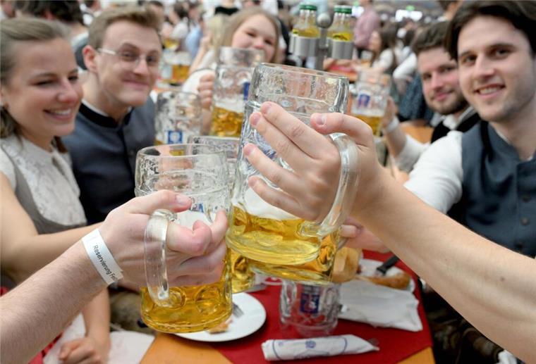 Deutsche haben keine Lust mehr auf Bier Symbolfoto Bier