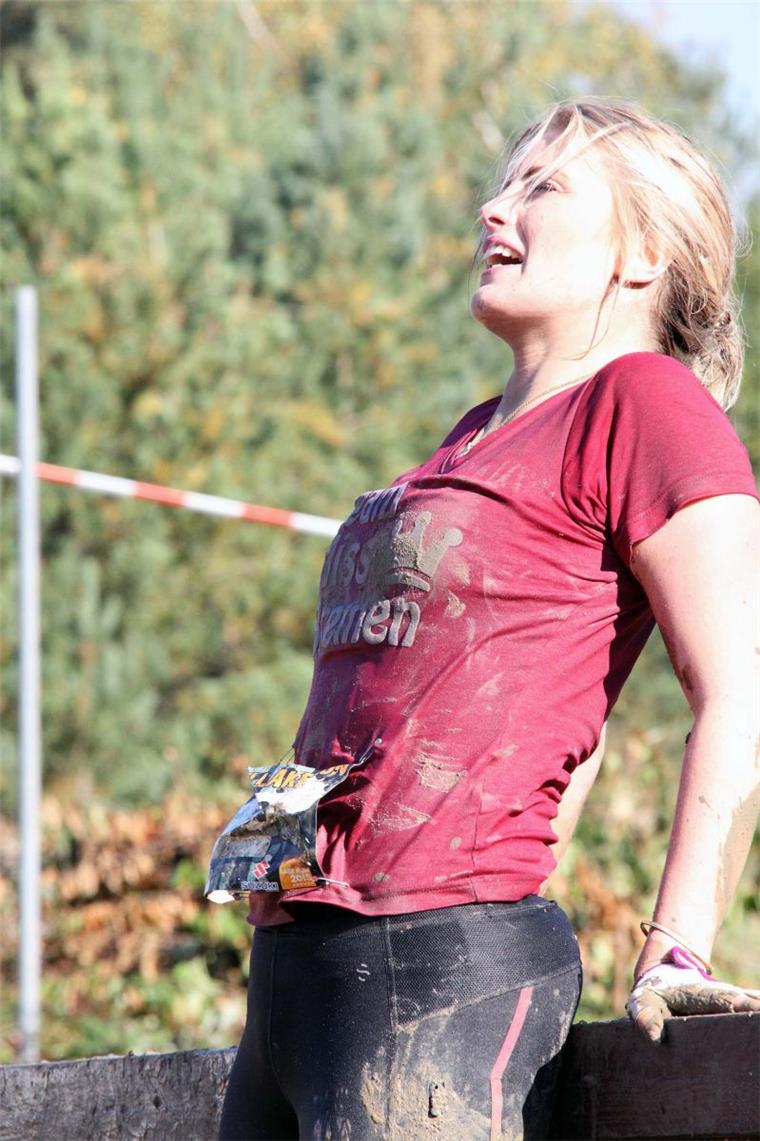 Hindernislauf Lake Run in Hoope: Frühere Miss Bremen ist wieder dabei Denise Diek, Miss Bremen 2015, geht – wie schon im vergangenen Jahr – beim Lake Run Bremen im Hoope-Park an den Start. Rund die Hälfte der Startplätze ist nach Veranstalter-Angaben bereits ausgebucht. Foto Baur