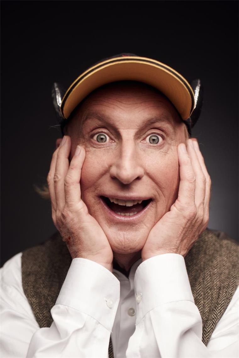 Denkt mit seinen 69 Jahren noch lange nicht ans Aufhören: Otto Waalkes gastiert mit seinem Programm „Holdrio Again“ am 10. Oktober in der Stadthalle Bremerhaven.  