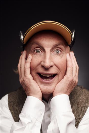 Denkt mit seinen 69 Jahren noch lange nicht ans Aufhören: Otto Waalkes gastiert mit seinem Programm „Holdrio Again“ am 10. Oktober in der Stadthalle Bremerhaven.  