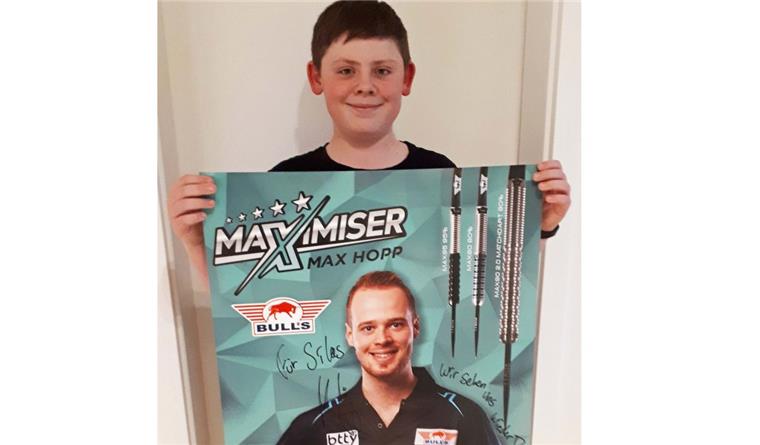 Hagen: 13-Jähriger schlägt Deutschlands besten Darts-Profi Der 13-jährige Silas Christiani aus Uthlede (Hagen) hat den deutschen Darts-Profi Max Hopp geschlagen.