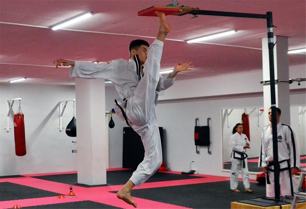 Nordenhamer für Europameisterschaften im Taekwon-Do qualifiziert Der 17-jährige Danilo Smailov von Dojang Nordenham steht vor seinem internationalen Höhepunkt.