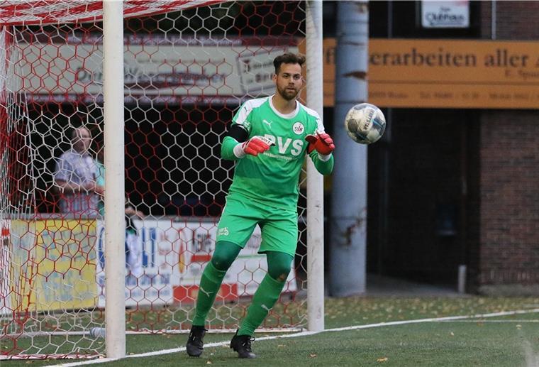 SV Brake holt Torwart Patrick Lahrmann zurück Der 31-jährige Patrick Lahrmann war 2013 nach vielen Jahren bei den Brakern zum Bezirksligarivalen FC Rastede gewechselt.