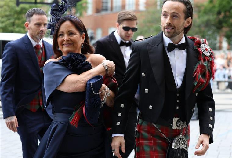 Der 37-Jährige Rory McPhee kommt im Kilt zu seiner Hochzeit mit dem Ex-Spice-Girl Mel B.