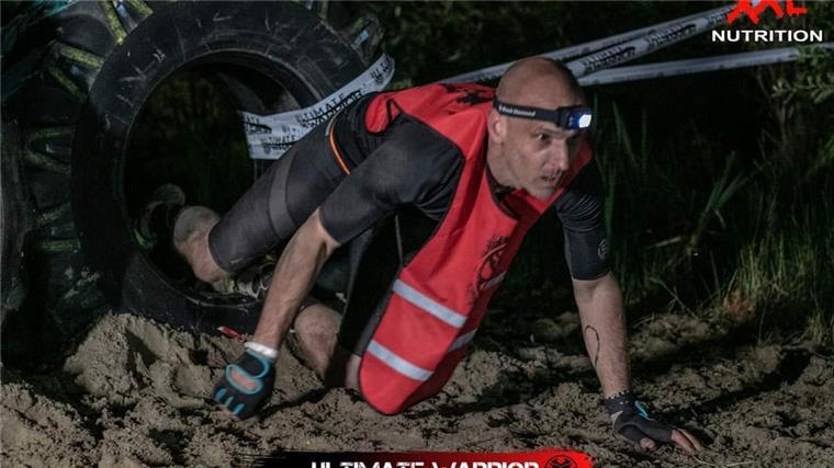 Extremsportler aus Nordenham wird zu 24-Stunden-Krieger Michael Taylor beim Ultimate-Warrior-Hindernislauf