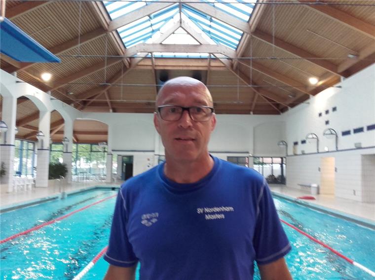 Dieser Nordenhamer ist deutscher Seniorenmeister im Schwimmen Der 56-jährige Ronald Horrmann vom SV Nordenham wurde bei den deutschen Mastersmeisterschaften in Karlsruhe einmal Sieger und erreichte einen zweiten Platz.