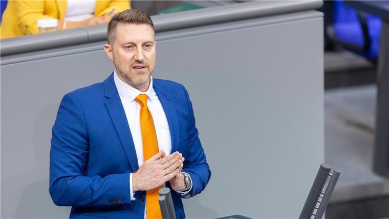 Abgeordnete kündigen Ablehnung von Streckenneubau an Der AfD-Abgeordnete Brandes ist gegen die Neubaustrecke. (Archivbild)
