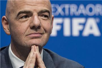 Der aktuelle Fifa-Präsident Gianni Infantino hat zu seinen Uefa-Zeiten offenbar an Briefkastenfirmen-Geschäften mitgewirkt.