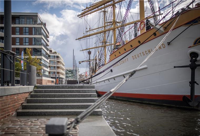 Bremerhaven: Nachbarn hadern mit der „Schulschiff Deutschland“ Das "Schulschiff Deutschland".