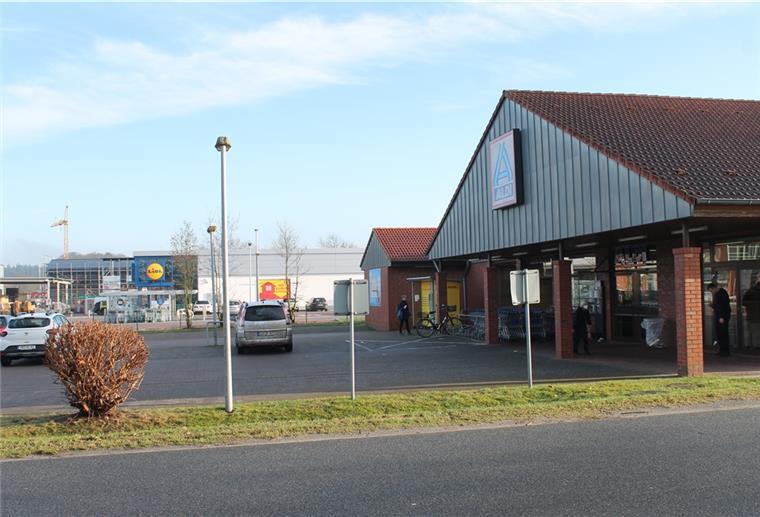 Der Aldi-Markt muss im Hagener Gewerbegebiet bleiben. Der Gemeinderat stimmte erneut gegen einen Umzug des Discounters an den Amtsdamm 55.
