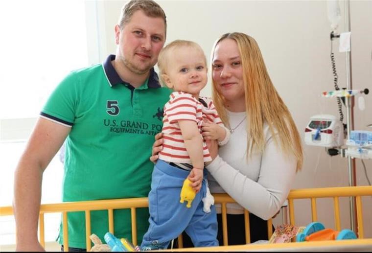 Stammzellspender gesucht! Der kleine Finn aus Bremerhaven braucht dringend eure Hilfe Der anderthalbjährige Finn aus Bremerhaven leidet an einer seltenen Erbkrankheit des Immunsystems. Eine Stammzellspende ist für den Kleinen überlebenswichtig.