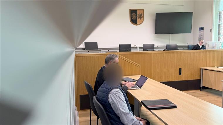 Kein Vorsatz, aber heftig: Cabriofahrer fährt Schüler an Der Angeklagte fuhr im Sommer 2024 einen 13-jährigen Schüler an. (Archivbild)