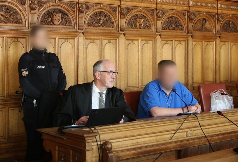 Angeklagter verzögert Ekaterina-Mordprozess Gerichtsverhandlung