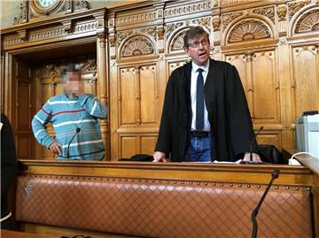 Der Angeklagte muss ins Gefängnis.