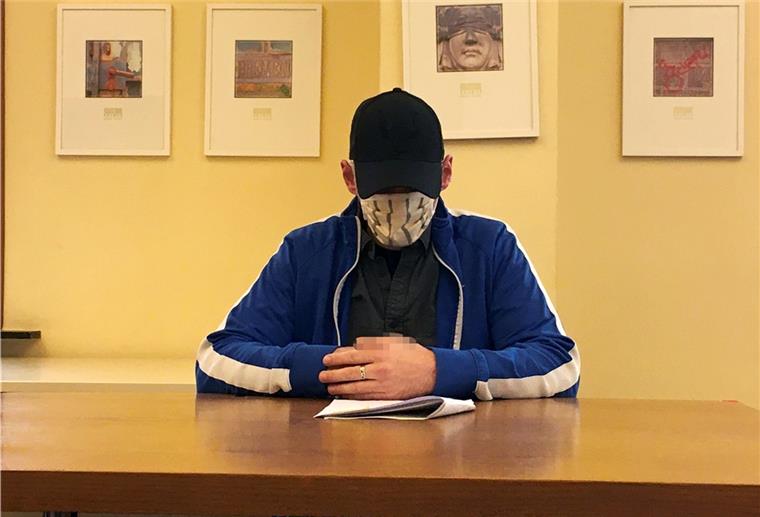 Erst Sex, dann Mordversuch? Der Angeklagte soll versucht haben, eine 29-Jährige mit einem Kissen zu ersticken.