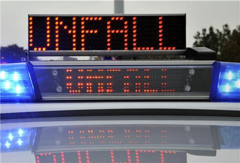 Der auffahrende Motorradfahrer hatte sich bei dem Unfall leicht verletzt. 
