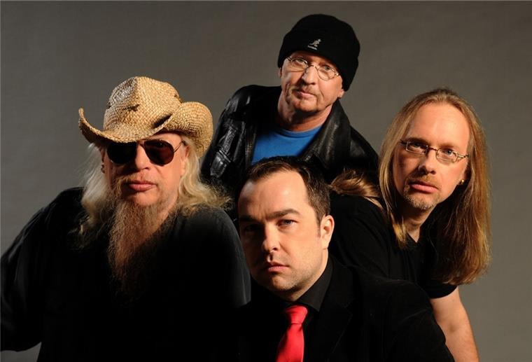 888 Jahre Ohrel: Torfrock soll nun 2022 auf der Bühne stehen Der Auftritt von Torfrock sollte ein Höhepunkt des Festwochenendes in Ohrel werden. Das ist jetzt zum zweiten Mal verschoben worden. Neuer Konzertermin ist der 19. August 2022.
