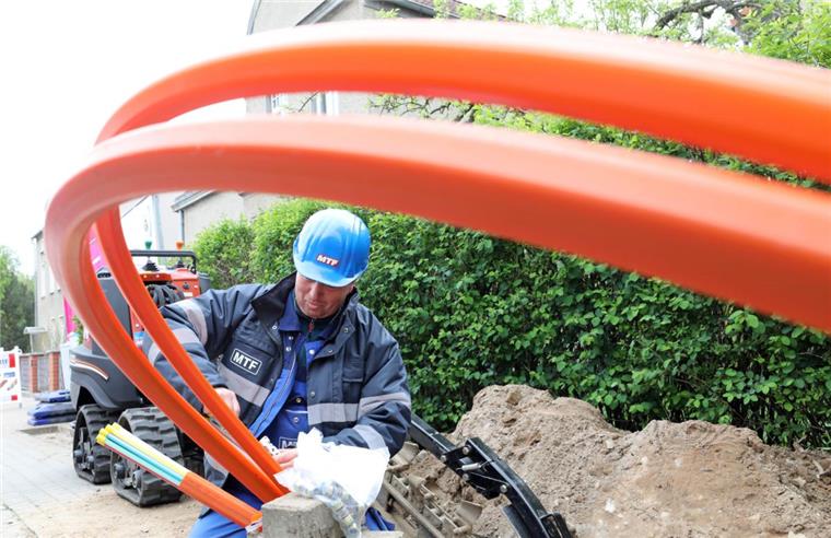Breitbandausbau in Niedersachsen und Bremen: Zwischenbilanz erwartet Der Ausbau von schnellen Internetverbindungen in Niedersachsen und Bremen steht im Mittelpunkt des sogenannten Breitbandgipfels, der am 22.10.2019 in Ostholz-Scharmbeck beginnt.