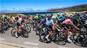 Der Australier Kaden Groves hat die zweite Vuelta-Etappe gewonnen.