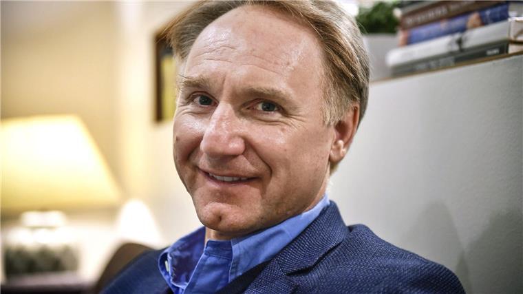 Der Autor Dan Brown hat durchaus Sympathien für Elon Musk. (Archivbild)