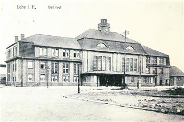 Der Bahnhof Lehe zur Zeit der Eröffnung 1914.