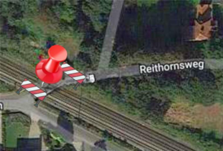 Bahnübergang in Lunestedt wird für zwei Wochen gesperrt Der Bahnübergang Reithornsweg auf einer Karte,