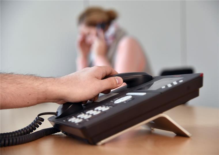 Telefonseelsorge: Immer mehr Jugendliche brauchen Hilfe Der Bedarf nach Seelsorge am Telefonhörer und per Chat steigt. Deswegen werden neue Ehrenamtliche gesucht.