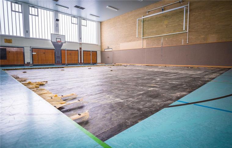 Bremerhaven: Walter-Kolb-Halle teilweise gesperrt Der Betrieb in der Walter-Kolb-Halle ist nur eingeschränkt möglich.