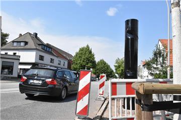 Der Blitzer an der Langener Landstraße steht jetzt. Bald wird er scharf geschaltet.
