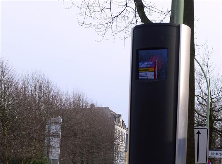 Der Blitzer in der Weserstraße in Bremerhaven-Wulsdorf ist nach dem Brandanschlag defekt.