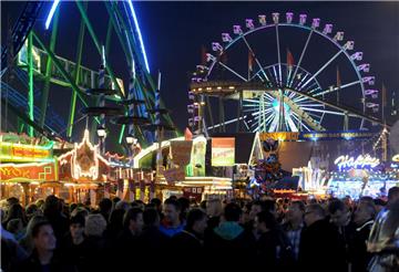 Der Bremer Freimarkt lockt wieder die Massen auf die Bürgerweide.