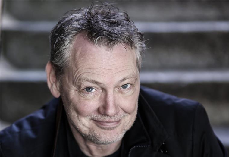 Bremerhaven: Dirk Böhling liest Weihnachtsgeschichten Der Bremer Schauspieler, Regisseur und Autor Dirk Böhling
