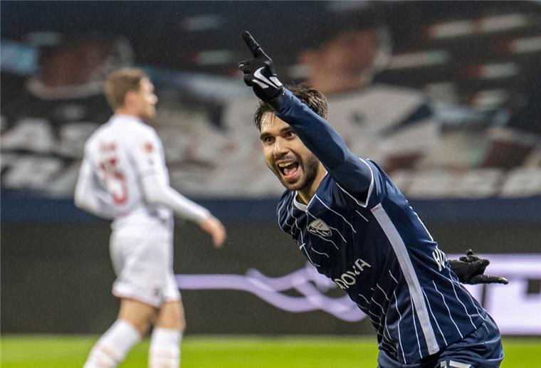 Fußball-Profi Gerrit Holtmann hält Bochum die Treue Fußball-Profi Gerrit Holtmann jubelt nach einem Tor für den VfL Bochum.