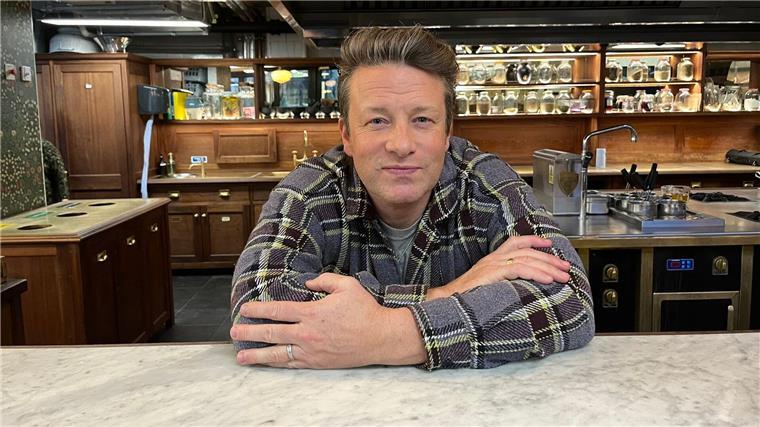 Der Küchenpapa: Jamie Oliver wird heute 50 Der britische Kochbuchautor wird 50.