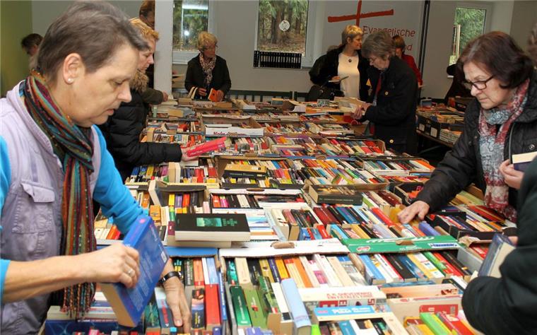 Zeven: Ohne Bücherflohmarkt fehlen Stiftung Einnahmen Der Bücherflohmarkt in Zeven war eine wichtige Einnahmequelle der Kivinan-Stiftung.