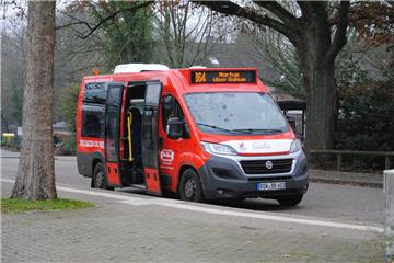 Der Bürgerbus ist wichtig auf dem Land, besonders ältere Menschen nutzen das Angebot gerne.
