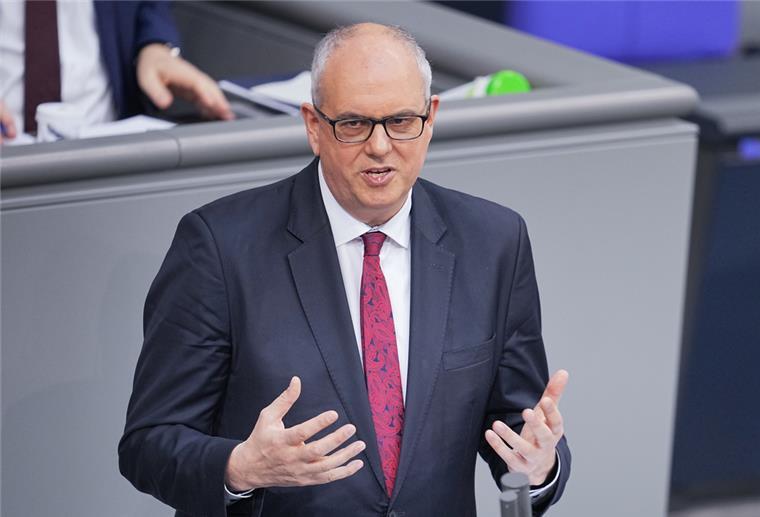 Bremens Bürgermeister Bovenschulte wirbt für Übergewinnsteuer Der Bürgermeister von Bremen, Andreas Bovenschulte (SPD) ist für eine Übergewinnsteuer.