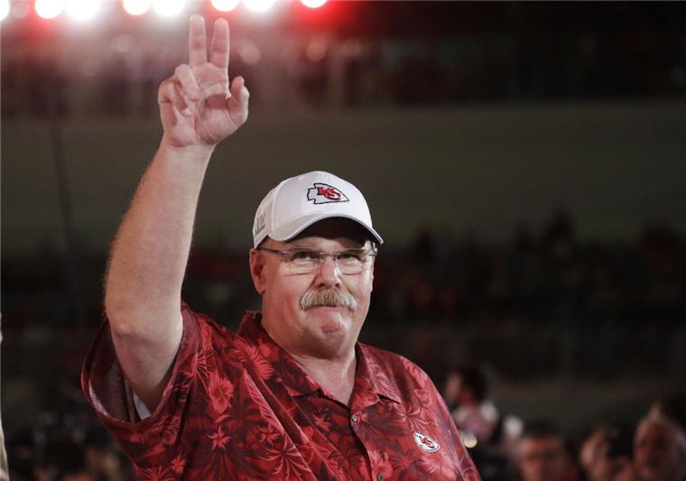 Der Cheftrainer der Kansas City Chiefs, Andy Reid, will mit seinem Team den Super Bowl gegen die San Francisco 49ers gewinnen.