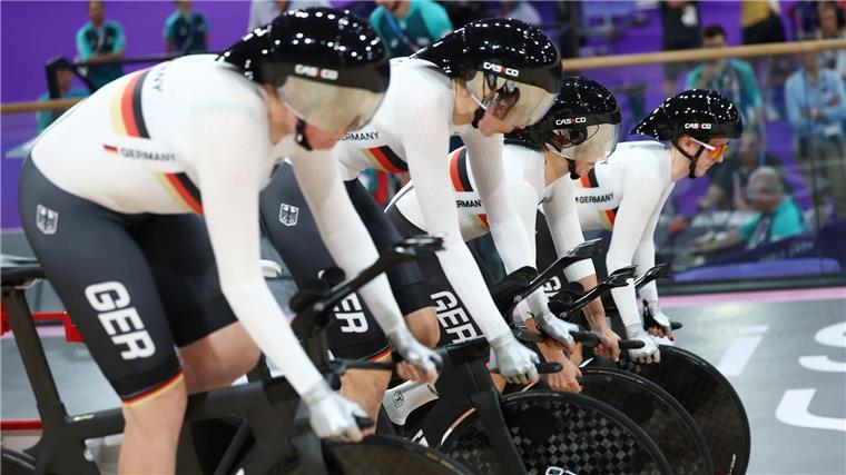 Bahnrad: Frauen-Vierer kann Olympiasieg nicht wiederholen Der deutsche Frauen-Vierer fuhr bei Olympia in der Qualifikation auf Platz fünf.