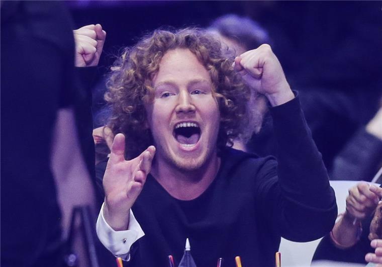 ESC-Vierter Schulte bringt Buxtehudern ein Ständchen Der deutsche Kandidat beim ESC, Michael Schulte, sing für Buxtehude.