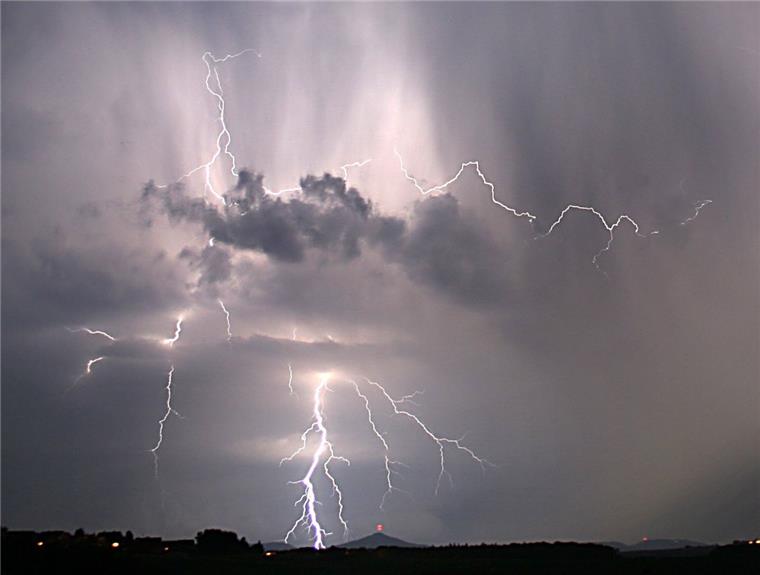 Deutscher Wetterdienst warnt vor Unwetter in Bremerhaven und umzu Der Deutsche Wetterdienst warnt vor Unwetter in Bremerhaven und umzu.