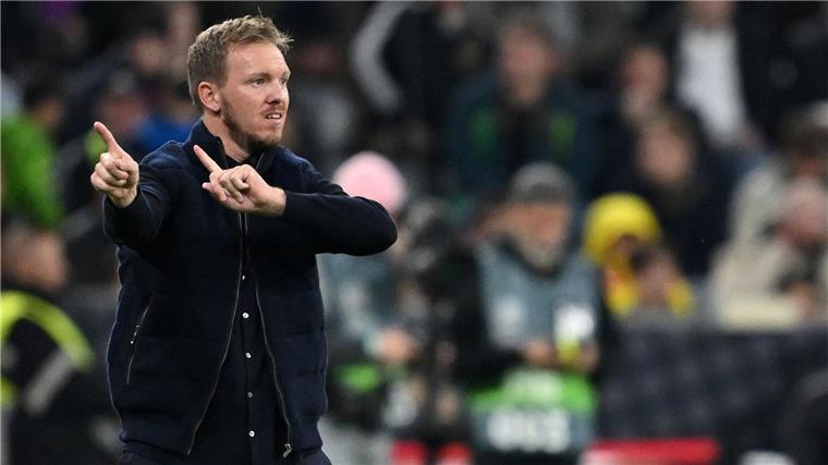 Baumeister Nagelsmann erschafft eine „Gewinner-Mannschaft“ Der Dirigent am Spielfeldrand: Bundestrainer Julian Nagelsmann.